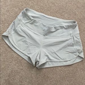 Lululemon speed up short 2.5”